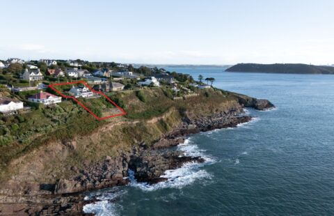 Eyrieville, Weaver’s Point, Crosshaven, Co. Cork P43WY18