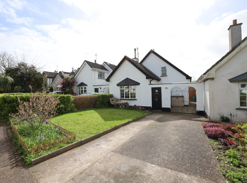 Albany, 11 The Grove, Waterpark, Carrigaline, Cork, P43XE42