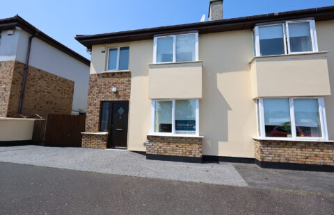 1 Waterpark Avenue, Carrigaline, Co. Cork P43Y166