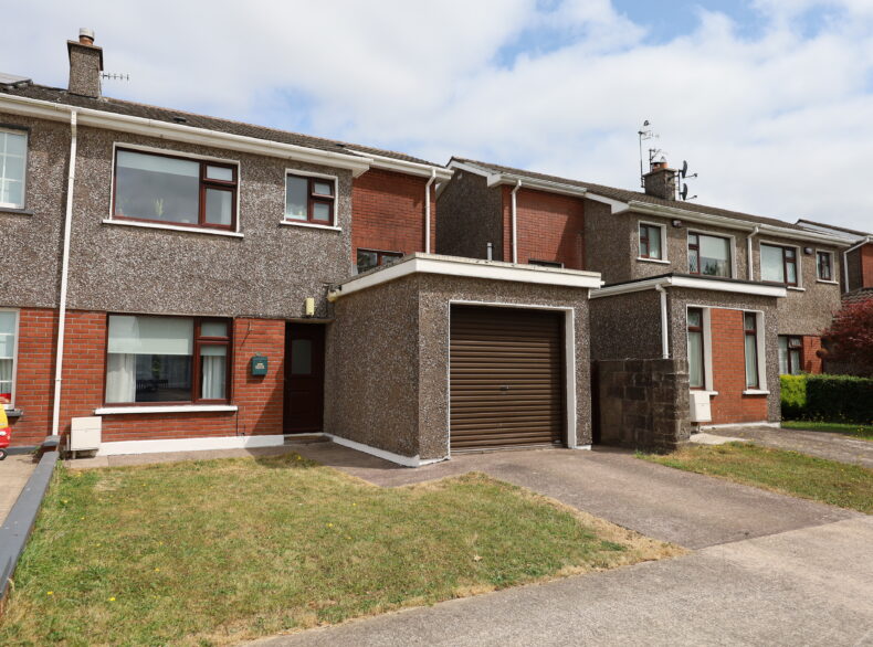 17 Owenabue Circle, Carrigaline, Co. Cork P43 VX47