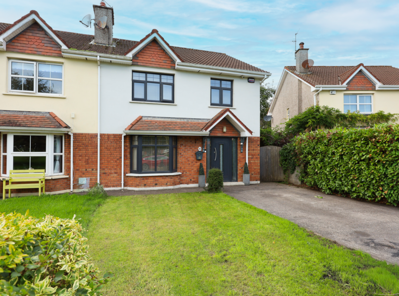16 Heatherfield, Carrigaline, Co. Cork, P43D815